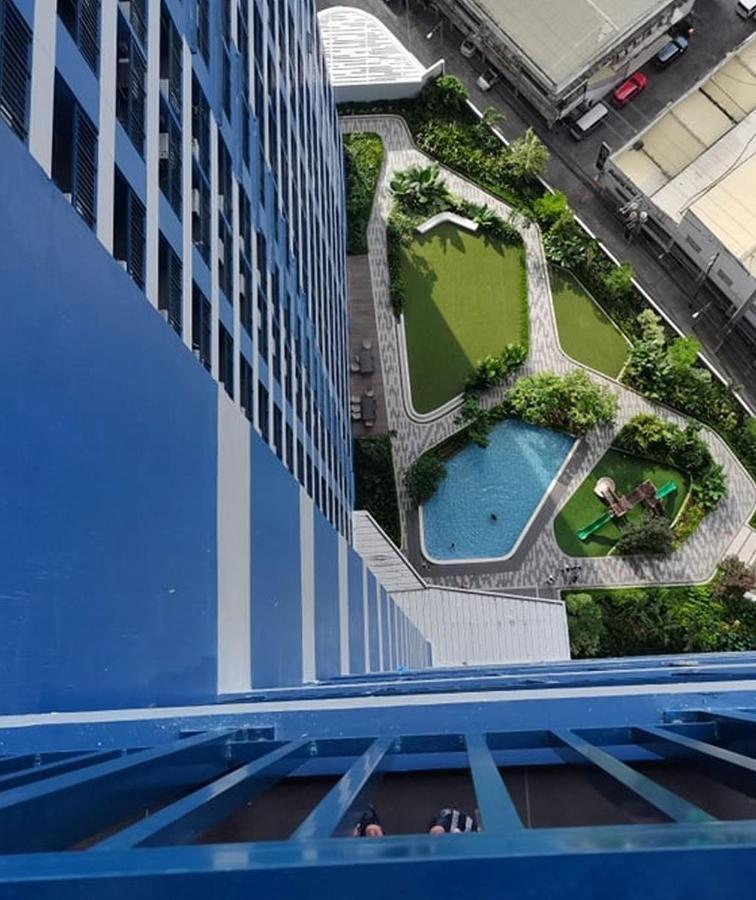 Fully Furnished Studio With Balcony In Air Residences Makati Philippines Manila Esterno foto