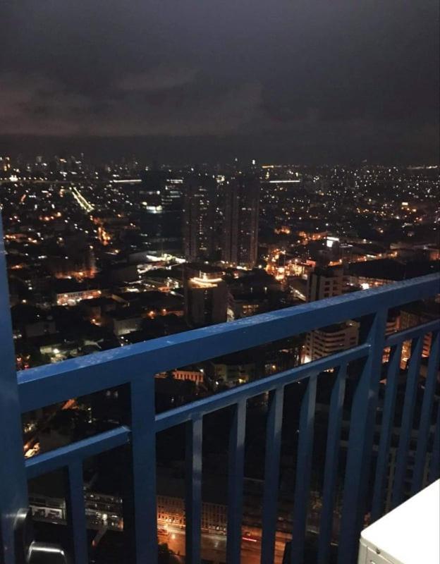 Fully Furnished Studio With Balcony In Air Residences Makati Philippines Manila Esterno foto